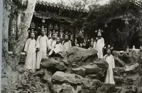 清朝末代皇帝都吃些什么揭开最后的皇帝溥仪的宫廷饮食
