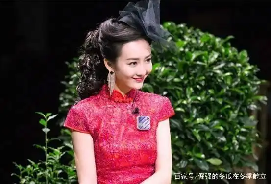 万茜的内部人员输入明侦,让编剧定制脚本并替换王鸥