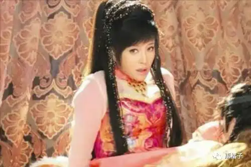 6位装嫩失败的女星,刘涛周迅勉强接受,刘晓庆演16岁过分了