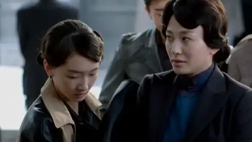 麻雀第5集02沈秋霞在临走时对毕忠良说的话针锋相对,两人的才智和胆识都令人欣赏