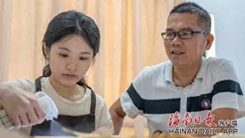 看,那双修复古籍的手
