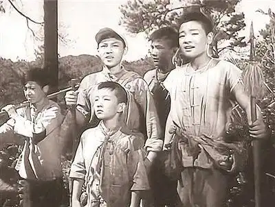 回望银幕上的少年英雄新中国经典军事题材儿童影片
