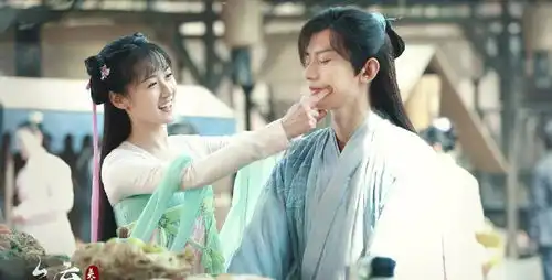 从结婚开始恋爱新剧照,周雨彤狂撩男主有点甜,高颜值阵容追了