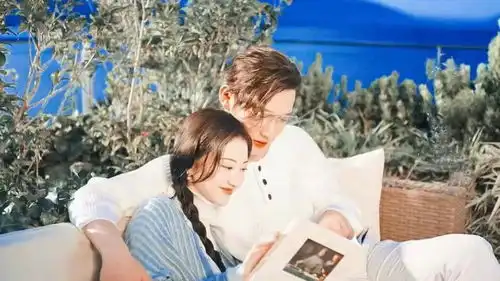 告别司藤,甜筒期盼冯世真,景甜的春天,一路飘红,前程似锦