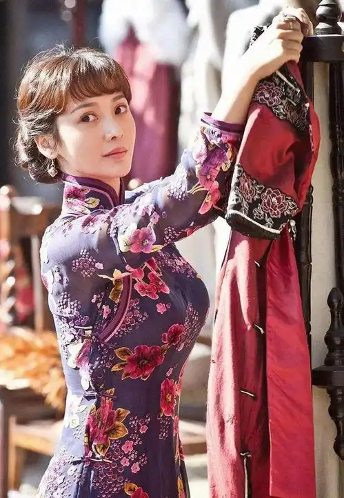 张作霖找哥们叙旧,失手将哥们小妾搡倒,女人撕烂衣服大叫非礼