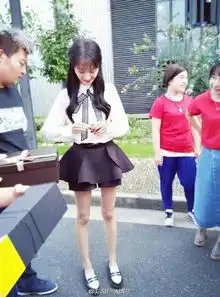 微微一笑很倾城剧照掐架