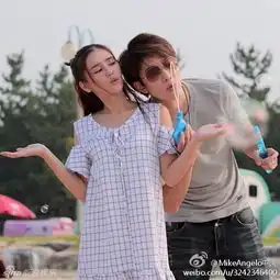 泰版浪漫满屋爆红男女主私照曝光引热议
