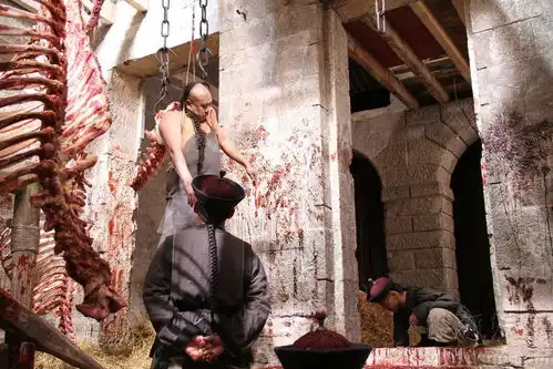 武侠双雄决战屠宰场金城武收尸令人作呕