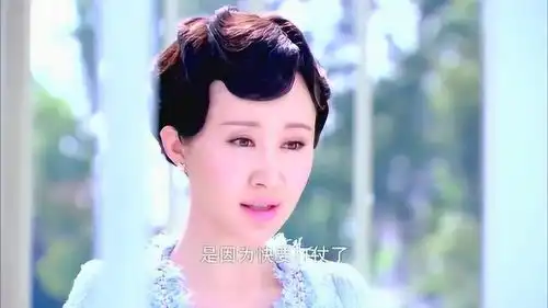 烽火佳人杜允唐害怕毓婉知道出轨,居然躲在被窝里不露脸
