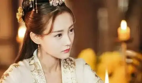 梦见这个梦,今年事业走上坡,年初还穷,年底转富梦境
