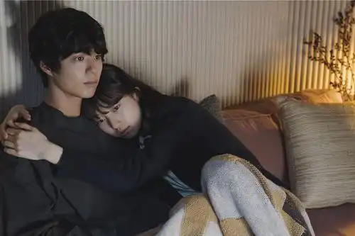 汤唯新片誓死要见到女儿靠人工智慧与已故亲人重聚