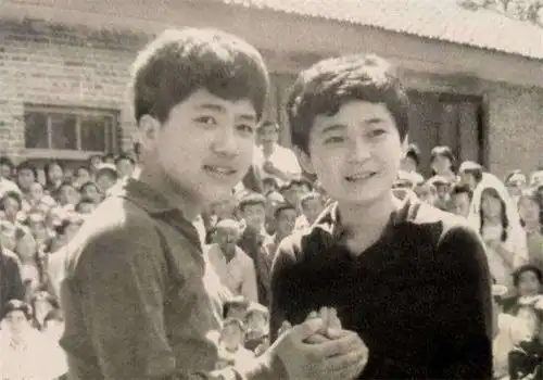 闪闪的红星中的潘冬子,曾火遍全国,今年60岁了
