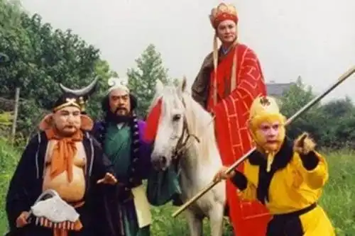 这么多年西游记竟然白看了剧组请收下我的膝盖