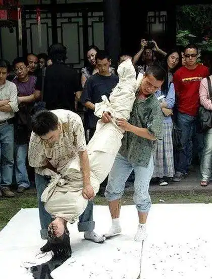 中国书法,彻底被这群败类给糟蹋了
