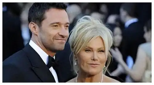 54岁狼叔宣布与妻子离婚,27年模范夫妻分道扬镳,离婚原因引争议