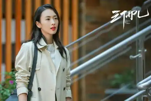 超越中的颜值担当,不是李庚希童瑶,而是演过一生一世的她
