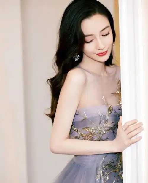 angelababy唯美壁纸
