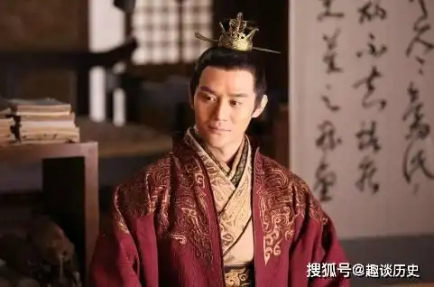 王爷探望王妃,王妃化一半妆出门相迎,王爷大怒你这是侮辱我