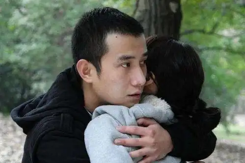 两人同演蜗居走红,今一人虽入豪门却不红,她嫁高管还成一线