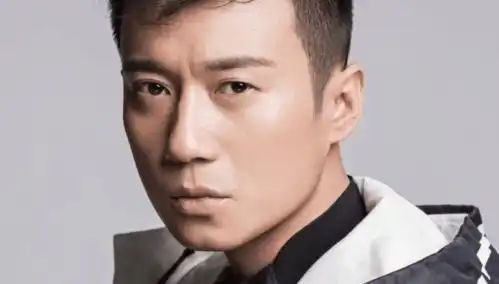 不温不火15年因我是特种兵走红,老戏骨李幼斌都对其称赞有加
