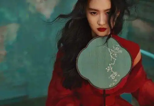 出道18年,红了17年的刘亦菲人设翻车,终于还是成了笑话