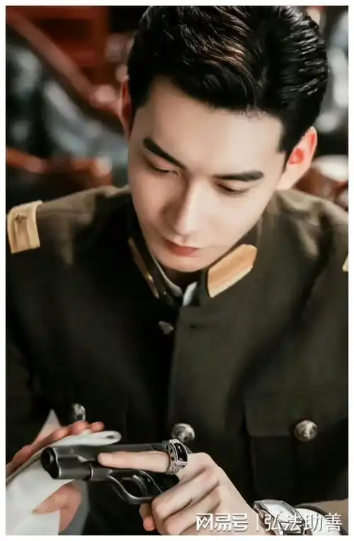 新人出圈,最帅男艺人洗牌,檀健次30李现10成毅第5酷盖第3