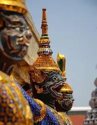 泰国大皇宫满城尽是黄金甲组图
