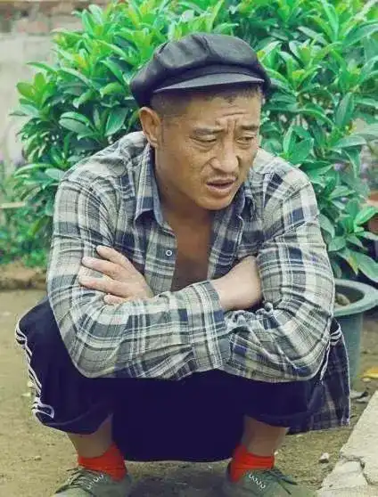 儿子透露赵本山不易小舅子当总裁,徒弟难管,生活重心转移
