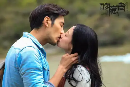 吻隐者曝藏地剧照谭卓李至正演绎高原绝恋
