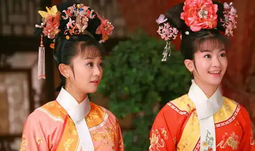 她是宫女所生,14岁逾制乘金顶轿出嫁,却受尽清朝3代皇帝的宠爱