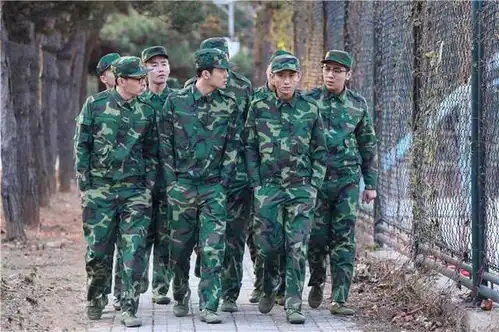 靠演技上位的张一山,穿衣也有料
