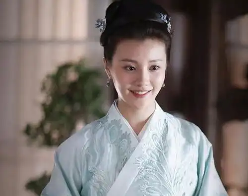 知否明兰一个五品官的庶女,为什么那么多人抢着要她做嫡妻
