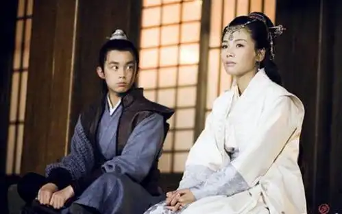 娱乐圈最神奇的明星合影我已长大你还未老,是吃了防腐剂吗
