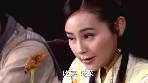 龙门镖局为了让陆三金说出前程往事,邱璎珞一直唱歌恶心他