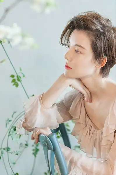 网友脑补淑女的品格开拍好先生后拍个好太太她来演女主