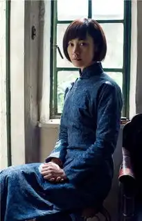 黄金时代杨雪旗袍照曝光首演民国女文青
