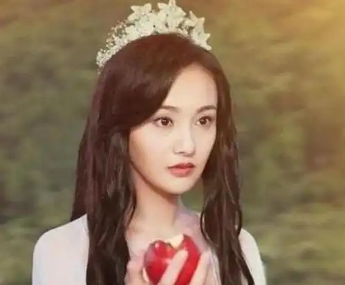 明星扮演白雪公主,郑爽清纯,娜扎唯美,然而范丞丞才最漂亮
