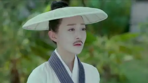 罗大亨直言十分想念叶小天,叶小天惊慌失措忙躲开