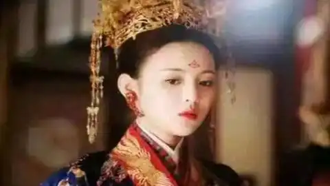 杨超越古装剧照仙女下凡,貌似潘安,神仙在世,在所难免
