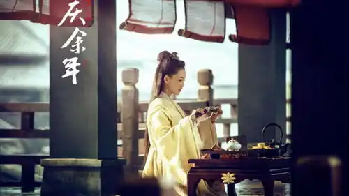 庆余年范闲马上就要离开北齐,不料却收到了续住邀请,无奈了
