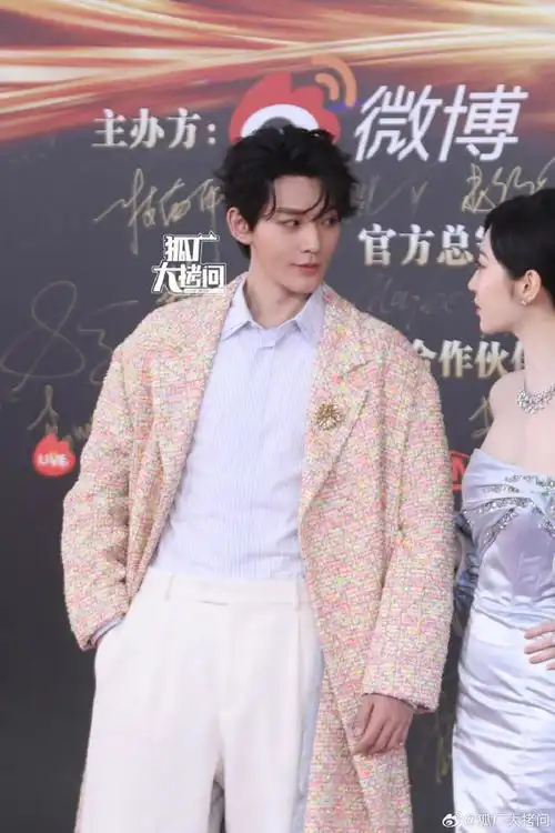 微博之夜男明星造型盘点肖战王一博王嘉尔王鹤棣檀健次邓为时团