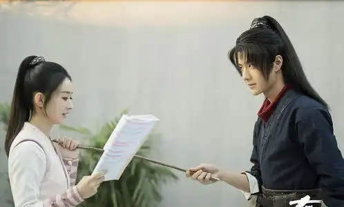 爱的二八定律曝剧照,杨幂许凯在愚人节发糖,cp感强过热巴吴磊
