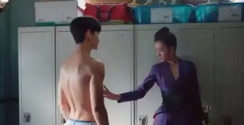 追到停不下来,金秀贤8.5分新作又是一部大爽剧
