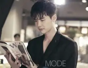 不按套路出牌的w两个世界李钟硕韩孝周凭什么在奥运氛围里冲收视率
