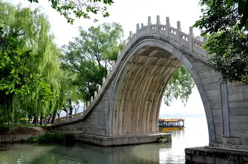 皇家园林颐和园二十四玉带桥
