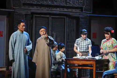 话剧四世同堂亮相第二届包河城市戏剧节