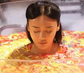 宫锁连城佟毓秀宋连城神秘换脸情节揭晓袁珊珊在透明浴桶照片曝光
