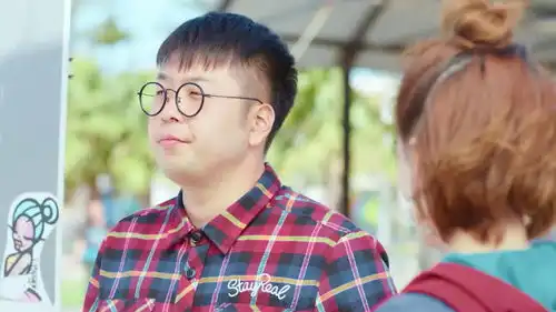 极速青春唐棠安慰胖子,说胖子应该说出真相,胖子说考虑考虑