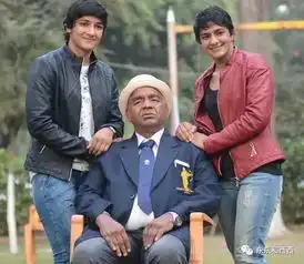 摔跤吧爸爸的原型是他这个虎爸如何培养出一群好女儿