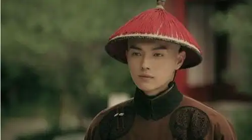 他不姓爱新觉罗,却差点成了铁帽子王,延禧攻略说他是乾隆的私生子
